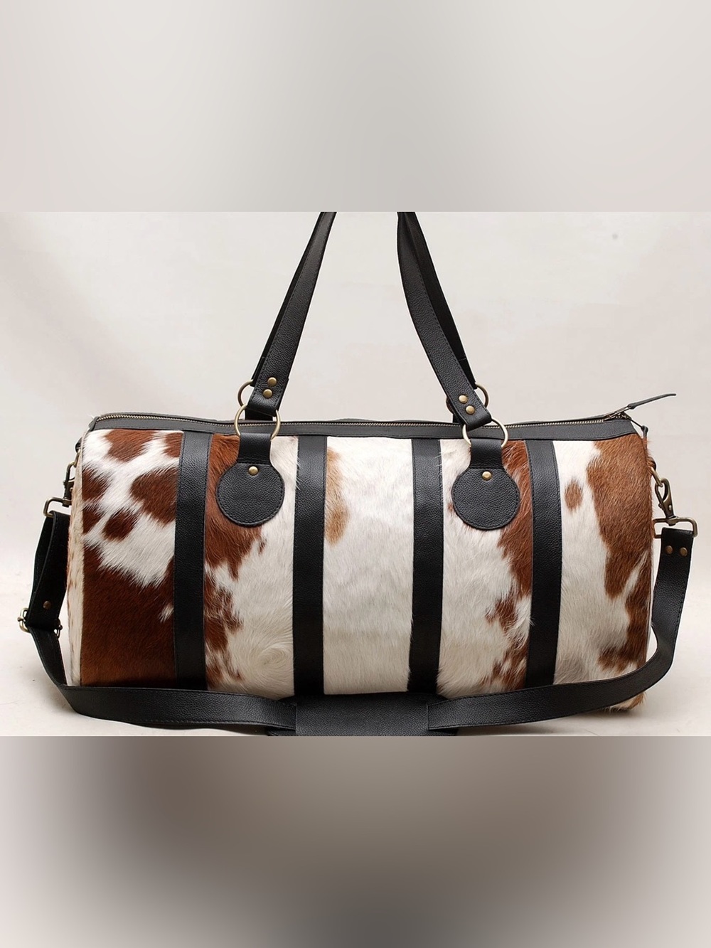 100% Cowhide Leather Weekender Bag with Black Straps 24x12x9”
